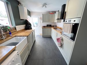 Photo 16- click for photo gallery